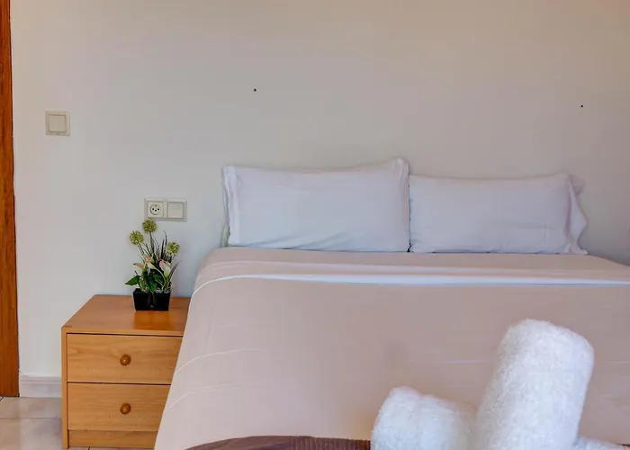 Castell By Hello Homes Apartmán *