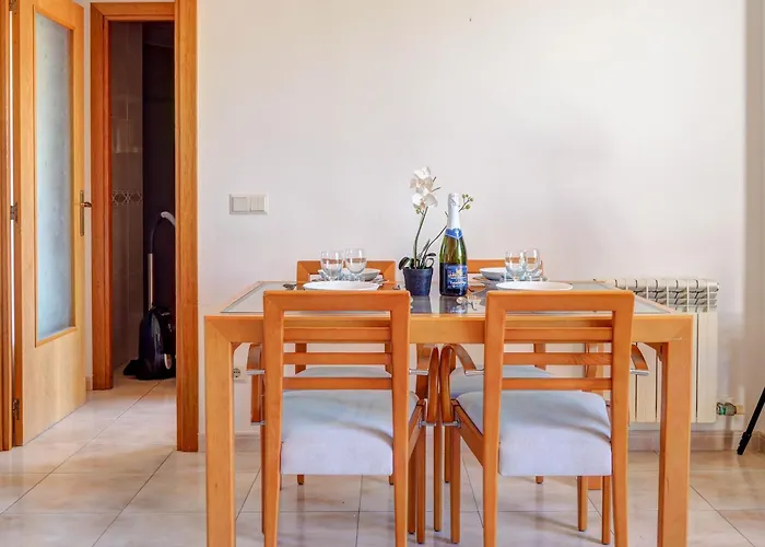 Castell By Hello Homes Σίτζες